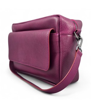 Borsa in pelle stile audace: spaziosa, versatile, funzionale.