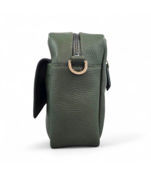 Borsa in pelle stile audace: spaziosa, versatile, funzionale.