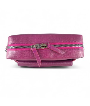 Borsa in pelle stile audace: spaziosa, versatile, funzionale.