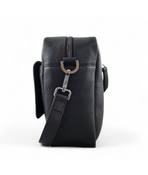 Borsa in pelle stile audace: spaziosa, versatile, funzionale.