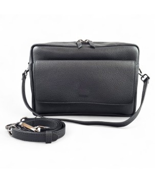 Borsa in pelle stile audace: spaziosa, versatile, funzionale.