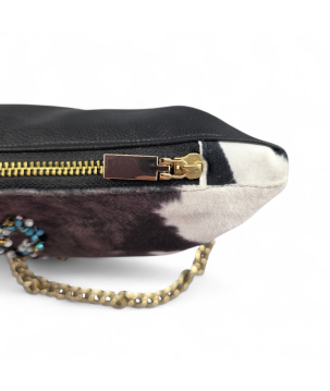 POCHETTE IN PELLE, CON CHIAVE DI VIOLINO RICAMATA, SWAROVSKI