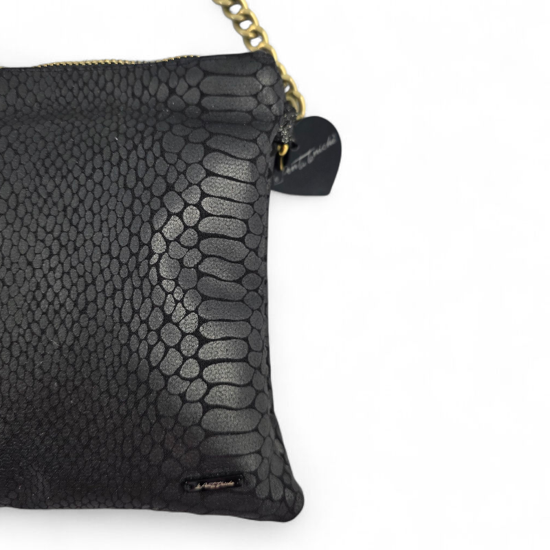 POCHETTE IN SIMILPELLE E NOTA MUSICALE RICAMATA