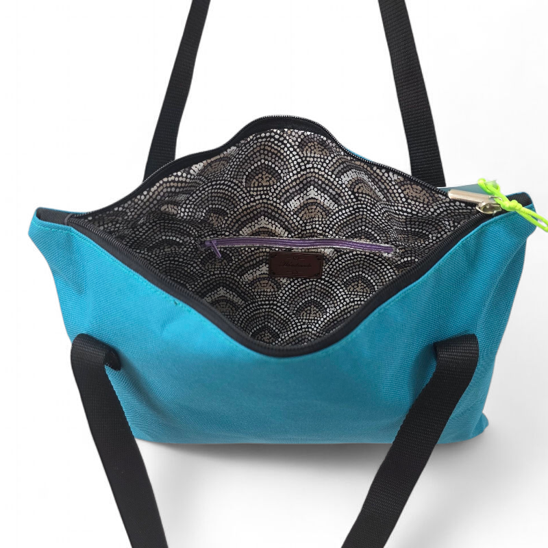 BORSA GRANDE IN TESSUTO IMPERMEABILE